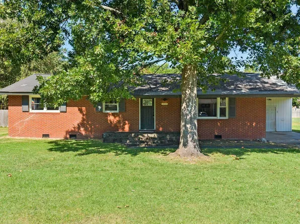 1505 Phillips Avenue, New Bern, NC 28562