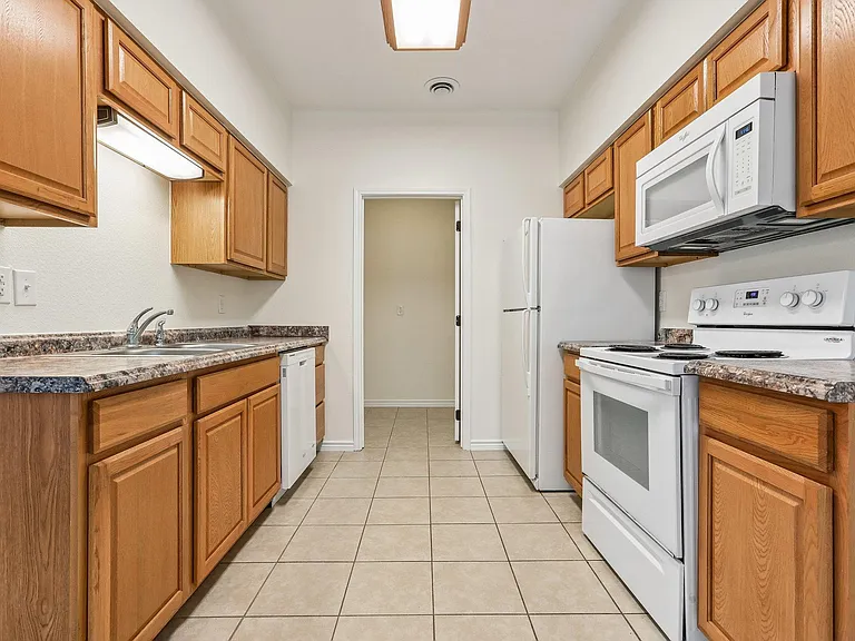 133 N Kanaio Dr #B — Photo 9