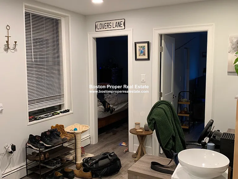 44 Joy St #4 — Photo 2