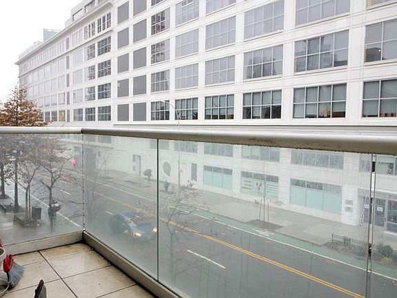 5th image of 499 Vanderbilt Ave #C3
