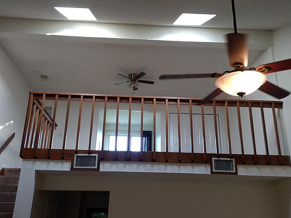 3rd image of 1425 Dighton Ct