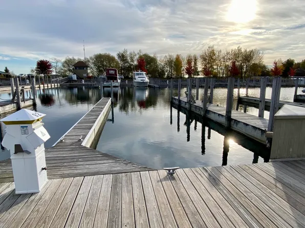 92 Boat Club Dr, Cheboygan, MI 49721
