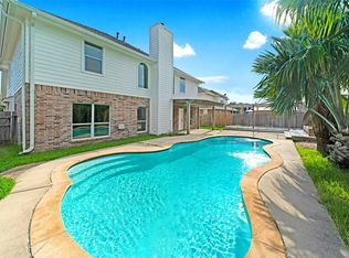 654 27th Ave N, Texas City, TX 77590
