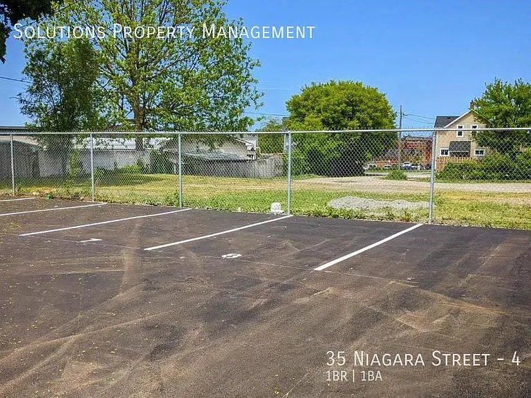 35 Niagara St #4 — Photo 14