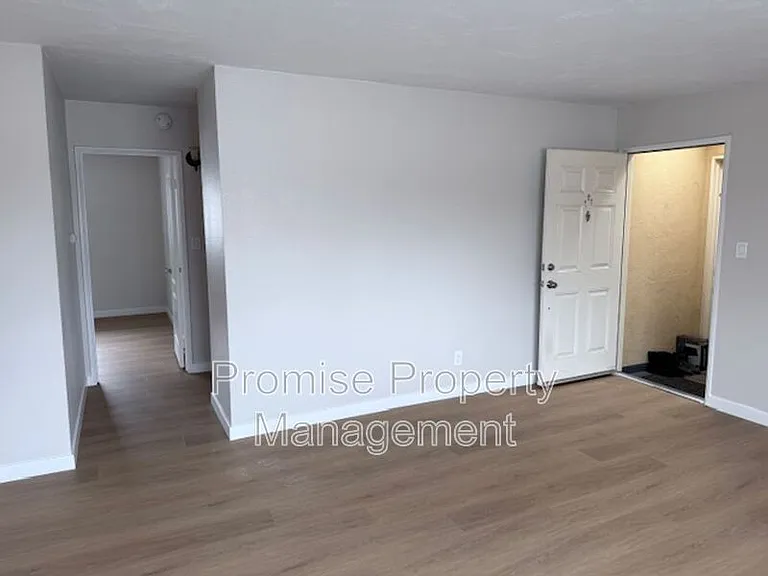 505 E Madison Ave E #75 — Photo 4