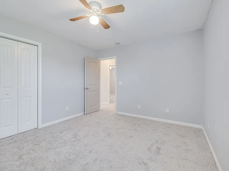 58 Spring Lakes Cir — Photo 34