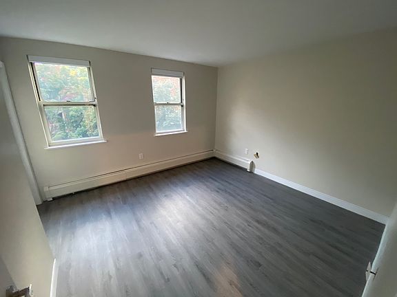 3rd image of 87 Auburn Park