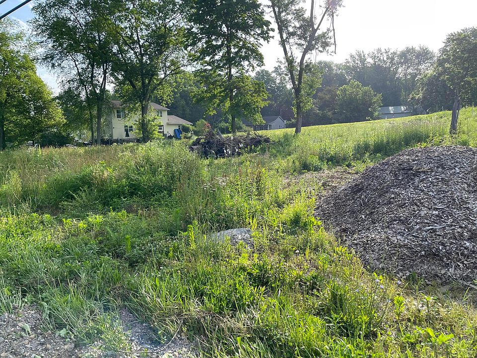 2nd image of 0 Oak Rd NE