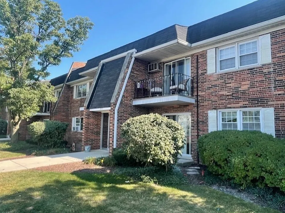 2415 Ogden Ave #12B