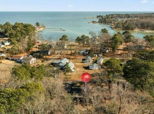 128 Holly Rd, Heathsville, VA 22473