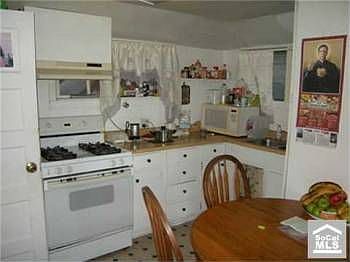 1st image of 350 Metropole Ave