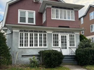 19 Allen St, Windsor, CT 06095