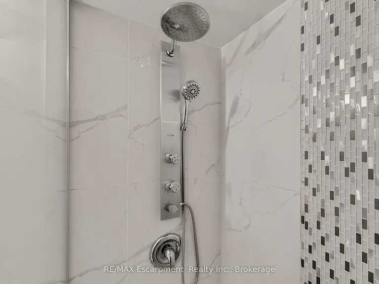 80 Saint Patrick St #820 — Photo 24