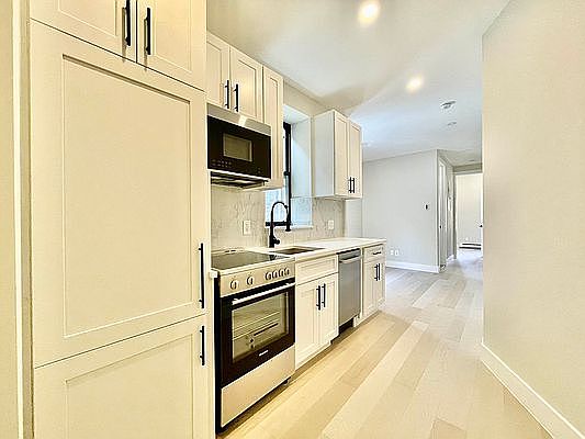 1st image of 326 E 89th St APT 5W