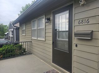 6816 Marcy St, Omaha, NE 68106