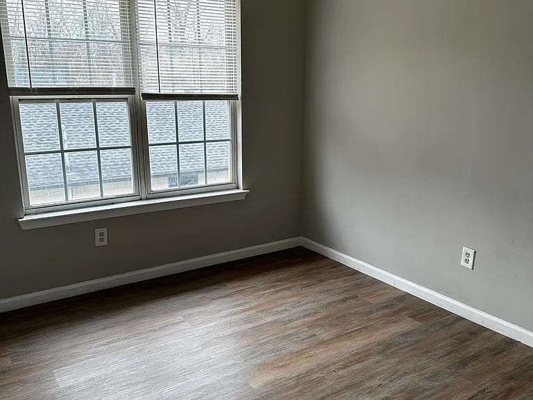886 Mildred Pl NW — Photo 10