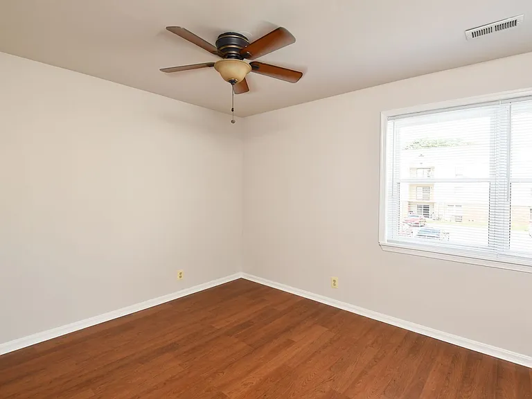 102 Chesterfield Ln #201 — Photo 10