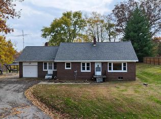 8264 E Schnellville Rd, Birdseye, IN 47513