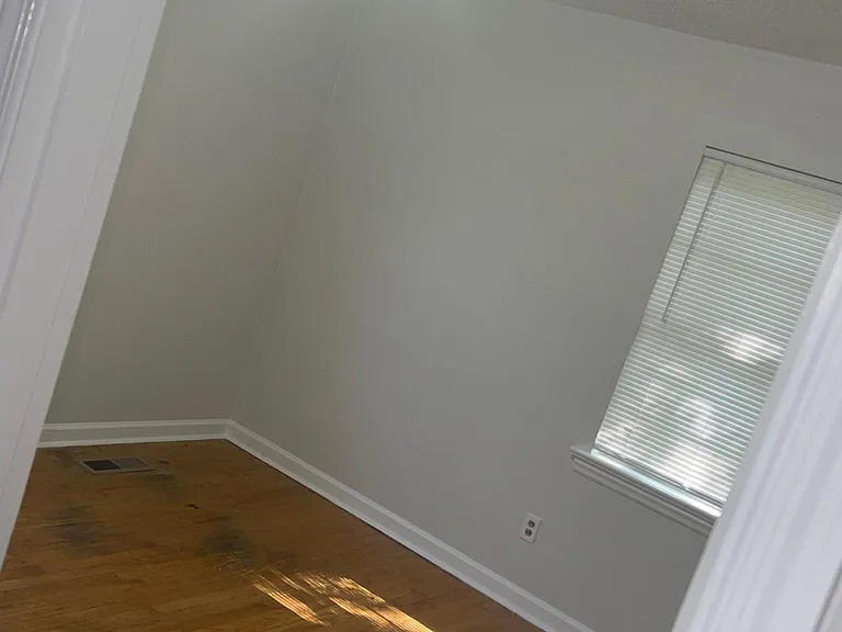 1115 Orangewood Ave — Photo 4