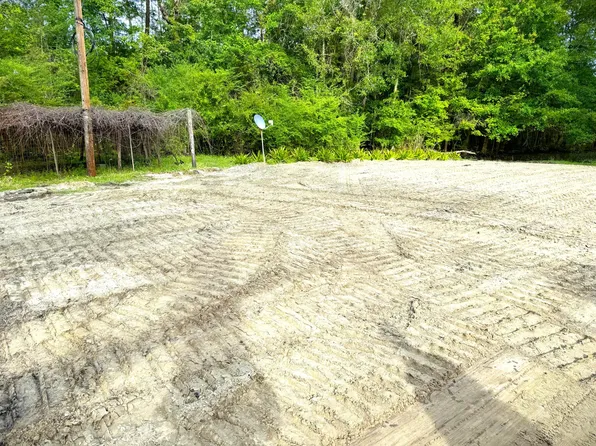 749 Society Rd, Mc Clellanville, SC 29458