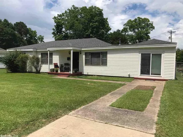 9 Rhodes Ave, N Little Rock, AR 72117