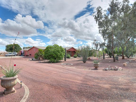 3rd image of 9685 N Penworth Dr