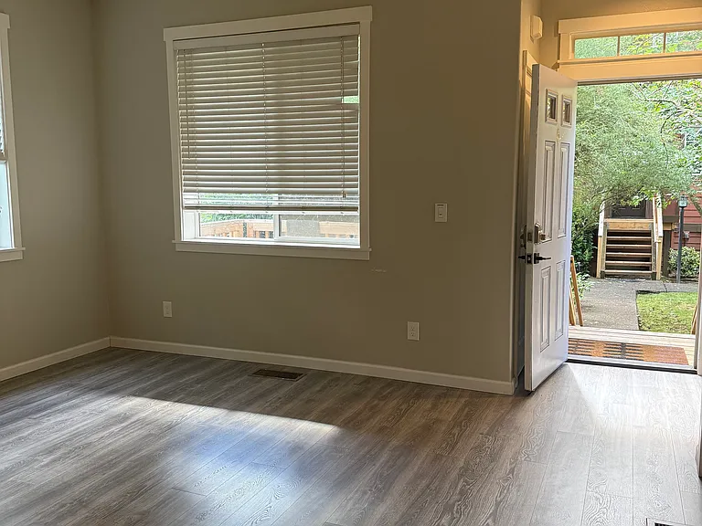 16264 SW Gage Ln — Photo 2