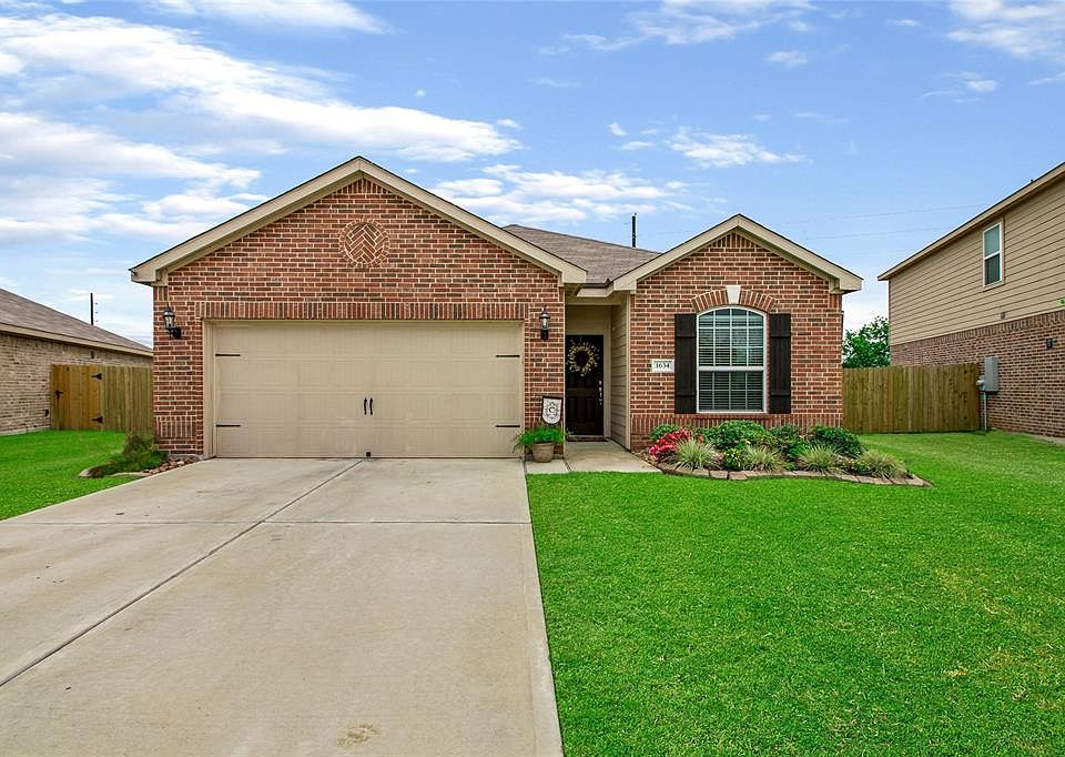 1st image of 1634 Pink Stone Dr
