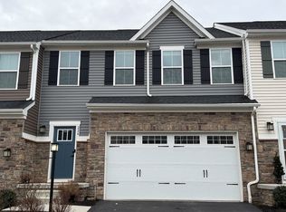 224 Cranesbill Dr, Mars, PA 16046