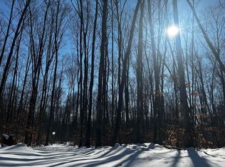 8845 Five Reynolds Rd #B, Traverse City, MI 49684