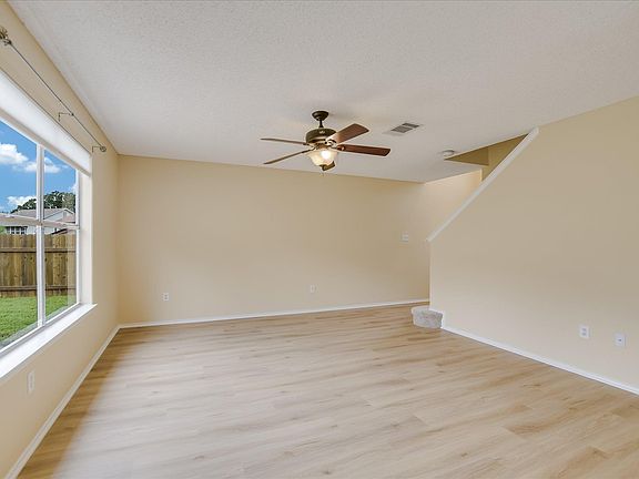 5th image of 13819 Lothian Dr