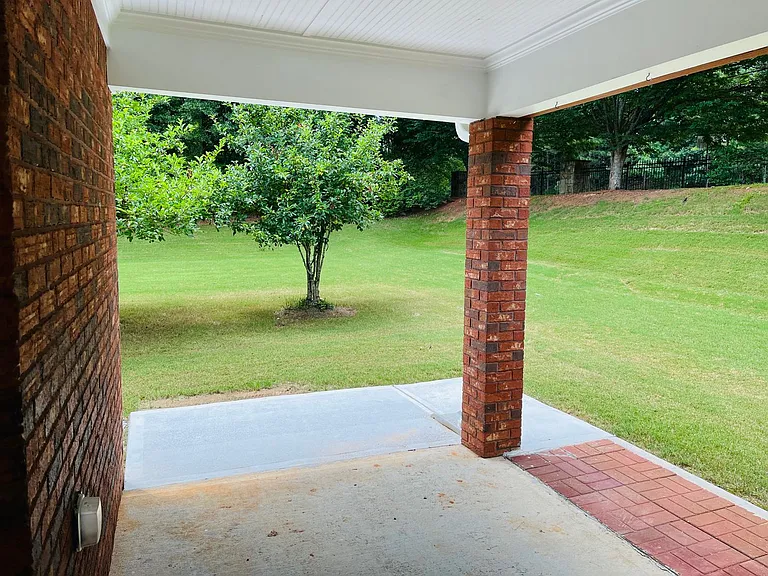 5750 Crest Hill Dr — Photo 36