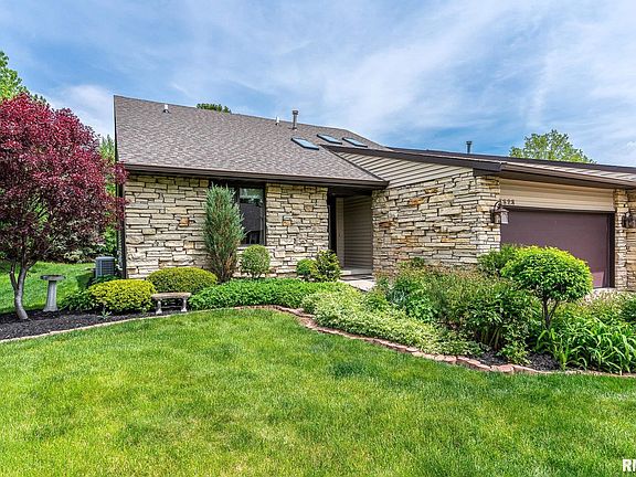 2nd image of 3323 E Ridge Pl Building 12-4
