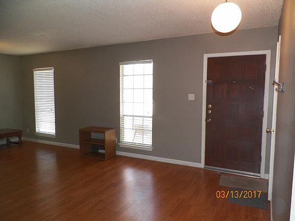 5th image of 2606 Princeton Dr
