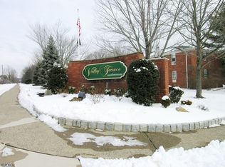 1140 2b Valley Rd UNIT 1140, Wayne, NJ 07470