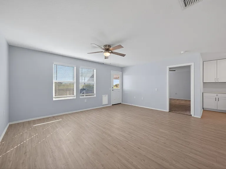 1032 Worshan Ter — Photo 19