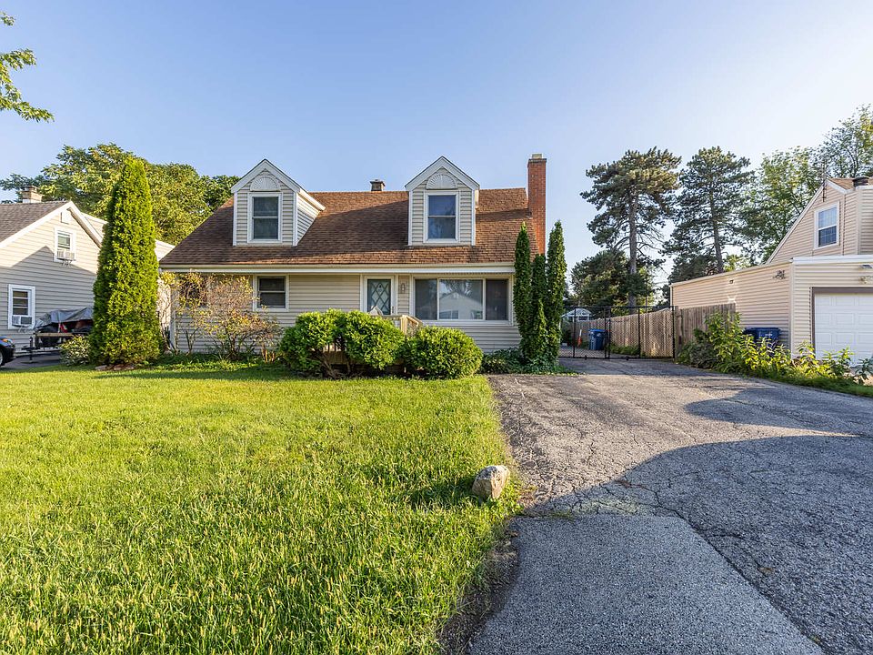 1st image of 18843 W Deerpath Rd