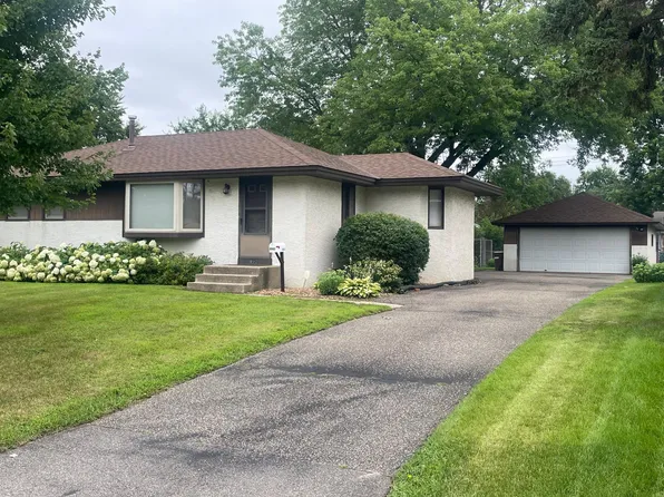 6942 Ewing Ave N, Brooklyn Center, MN 55429