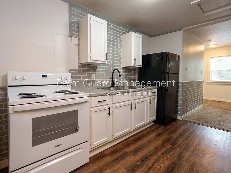 1927 S Mosley St — Photo 6