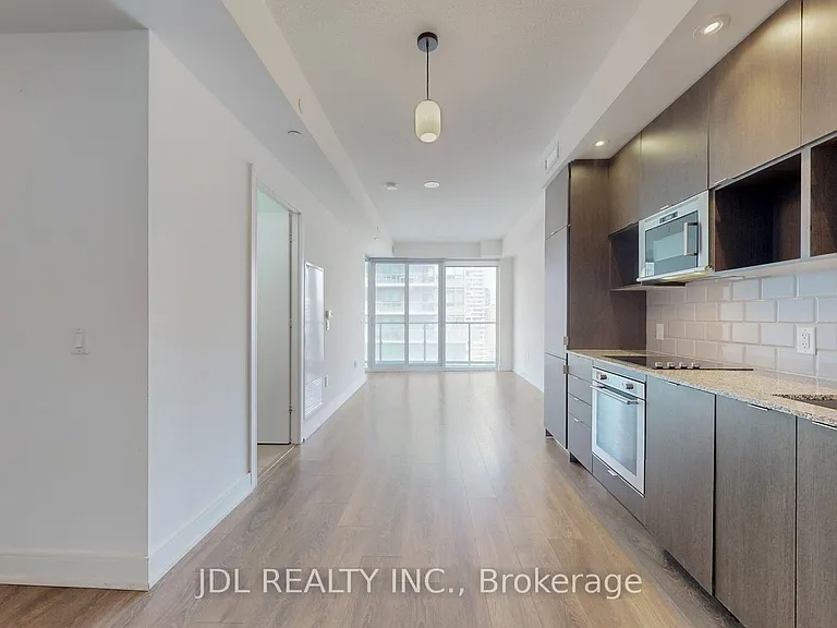 89 McGill St #2404 — Photo 2