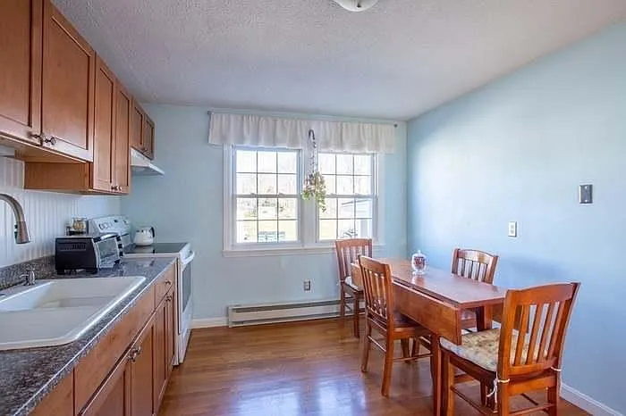 20 Beacon Ave — Photo 1