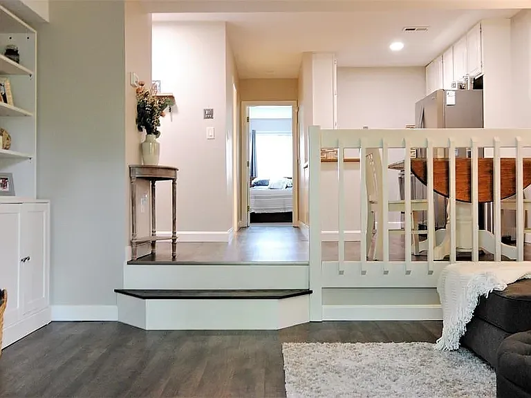 1 bed, 720 sqft, $2,300 — Photo 2
