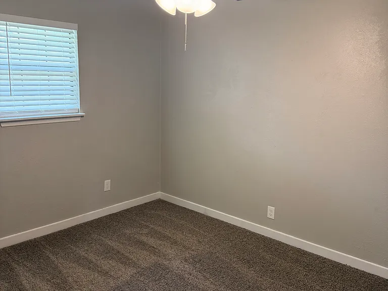 2514 Greenway St — Photo 17