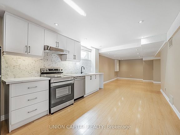 5th image of 21 Kings College Rd #Basement