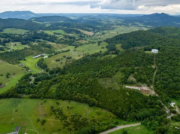 Cleveland Rd, Lebanon, VA 24266