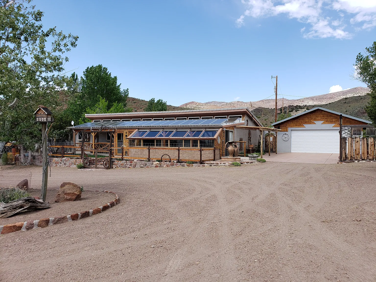 2400 Right Hand Canyon Rd photo 1