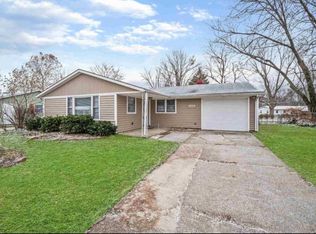 4004 Springwood Dr, Fort Wayne, IN 46815