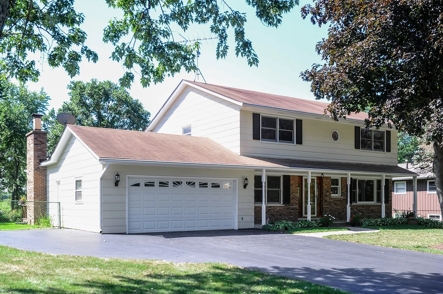 15033 W Redwood Ln photo 1