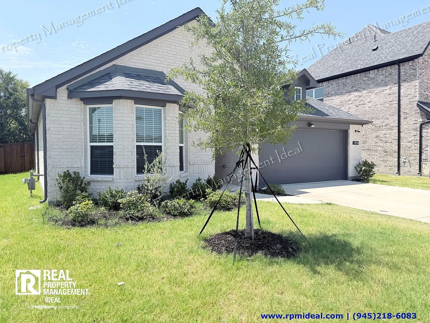 4 bed, 2.0 bath, 2182 sqft, $2,190 — Photo 3