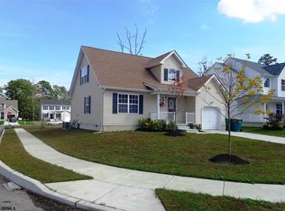 332 Meadows Dr, Galloway, NJ 08205